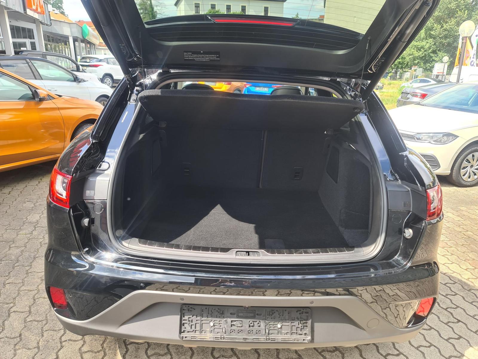 Seres Seres 5 LUXURY 4x4 EV SPORT+LED+PANORAMA+NAVI+20-4