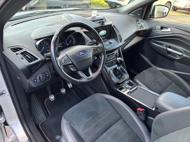 Ford Kuga 1.5 EB ST-LINE+NAVI+KAMERA+XENON+B.SCHEIBE+-1