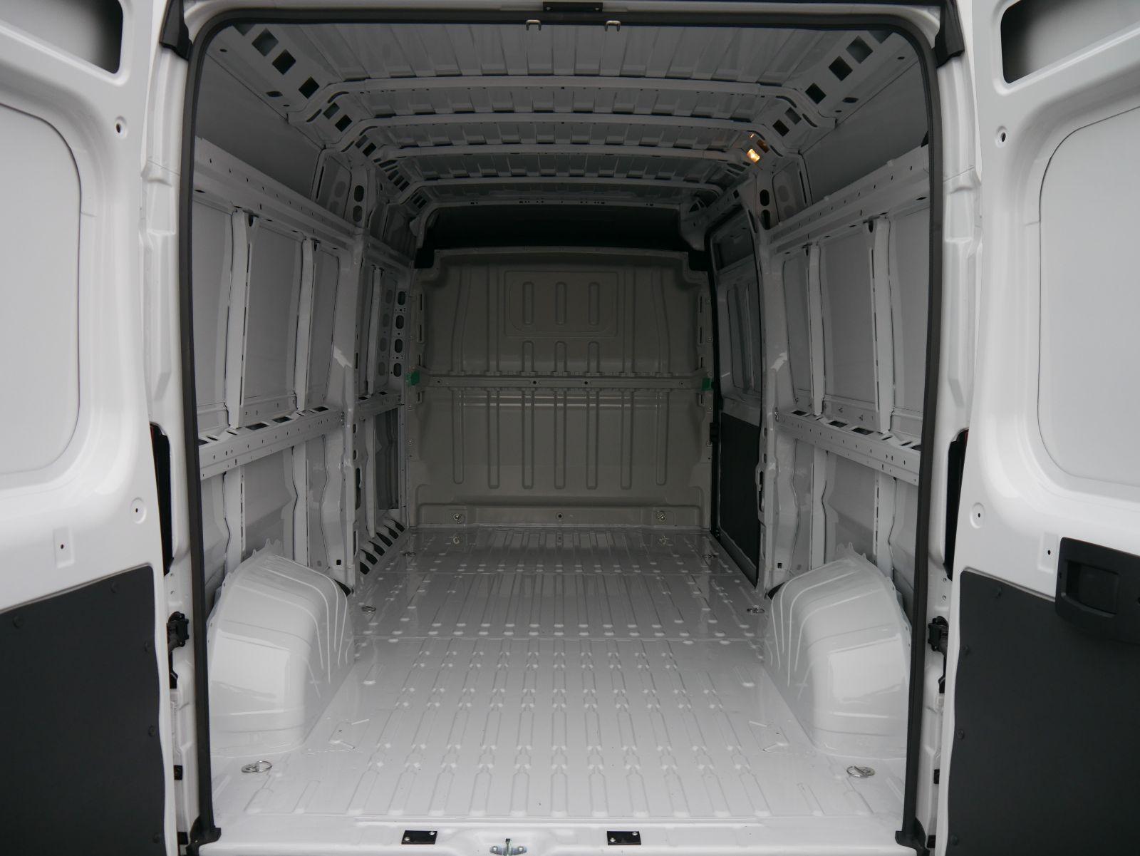Peugeot Boxer L3H2 2.2 BHDI Tandem+ * PDC * KLIMA * TEMPOMAT * APP-CONNECT * DAB * -6