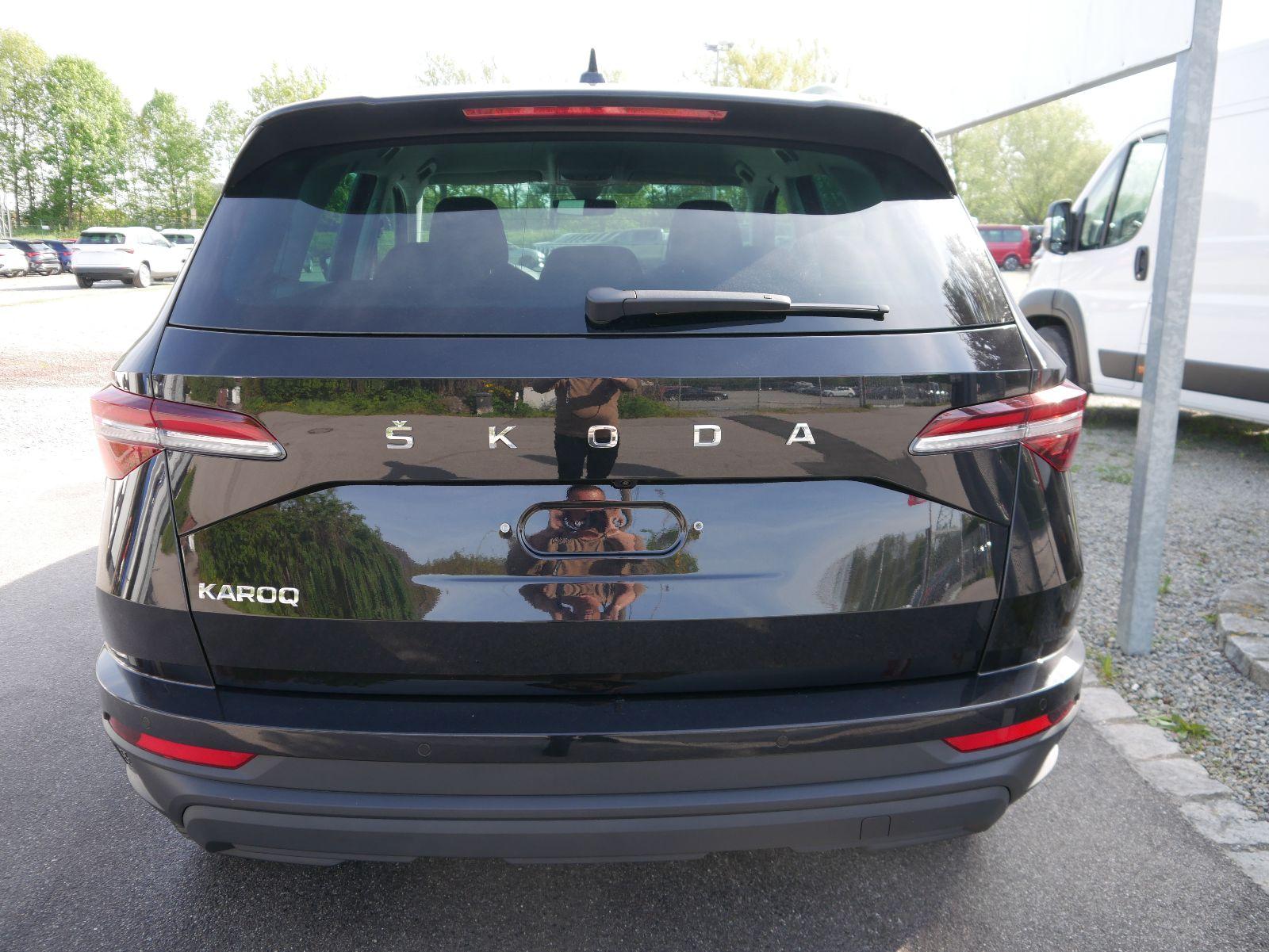 Skoda Karoq Style 1.5 TSI * PDC * SHZ * DAB * NAVI * MATRIX LED * FRONT ASSIST *-4