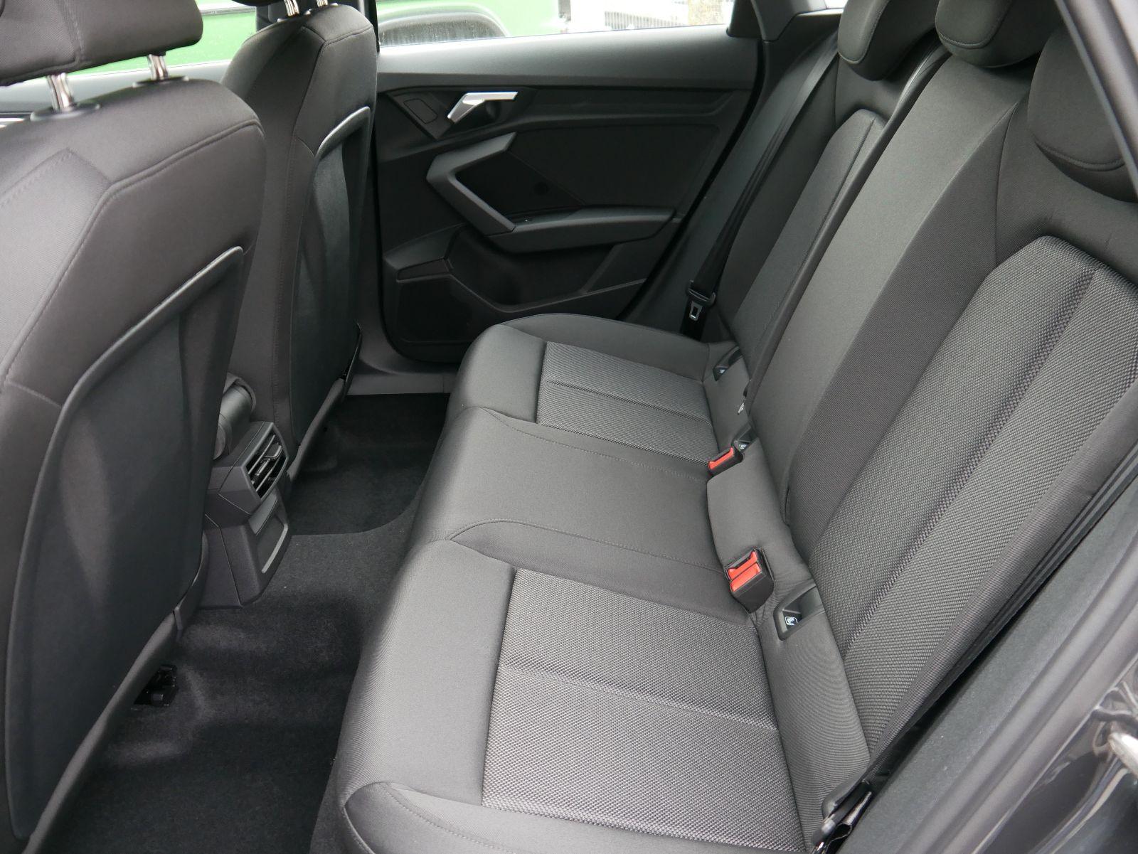 Audi A3 Sportback 30 TFSI * SHZ * LED * KLIMA * PDC HI. * TEMPOMAT * LANE ASSIST * VIRTUAL COCKPIT *-7