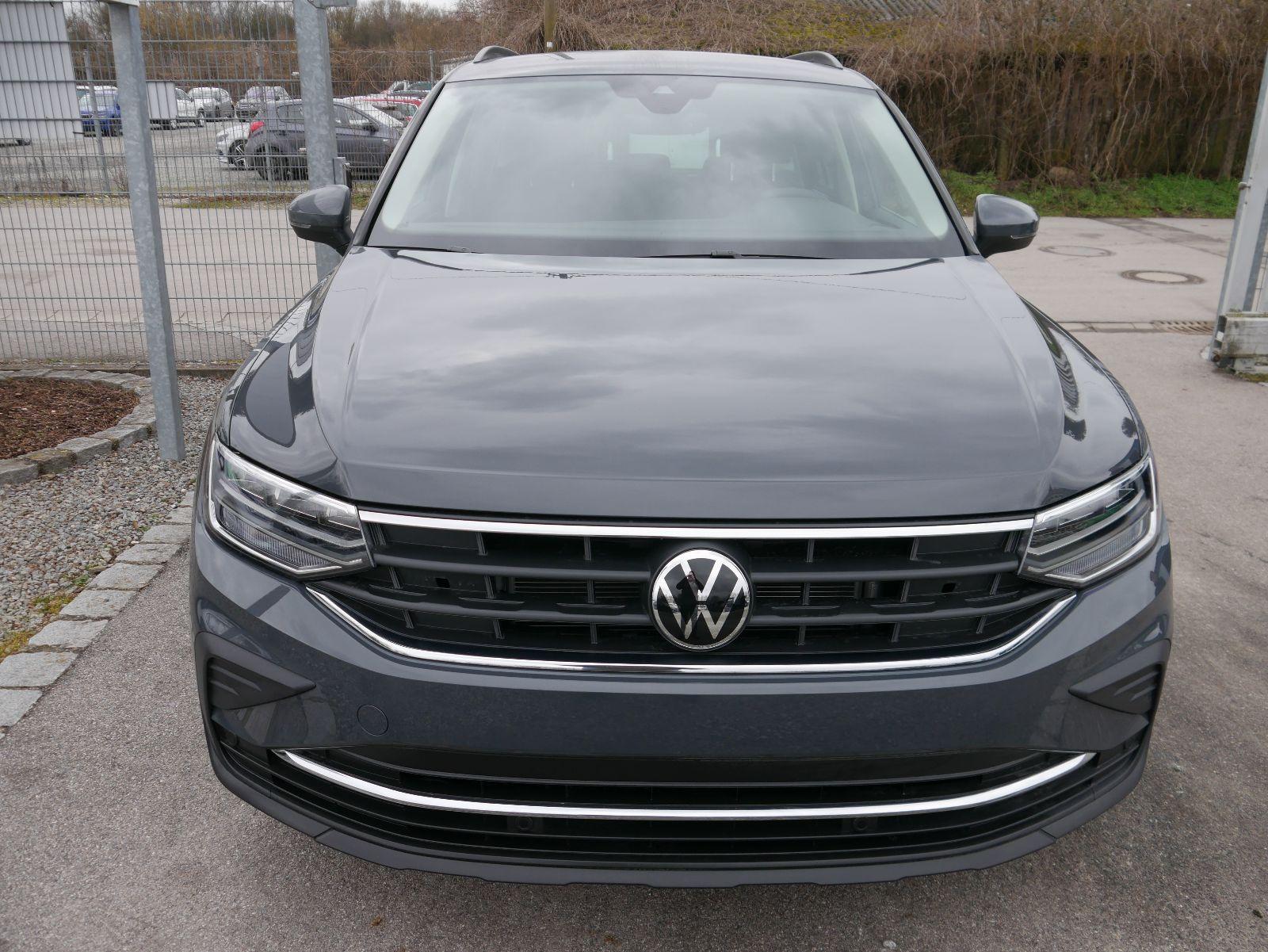 VW Tiguan 1.5 TSI DSG LIFE * WINTERPAKET * ACC * LED * PARKTRONIC * RÃCKFAHRKAMERA-3